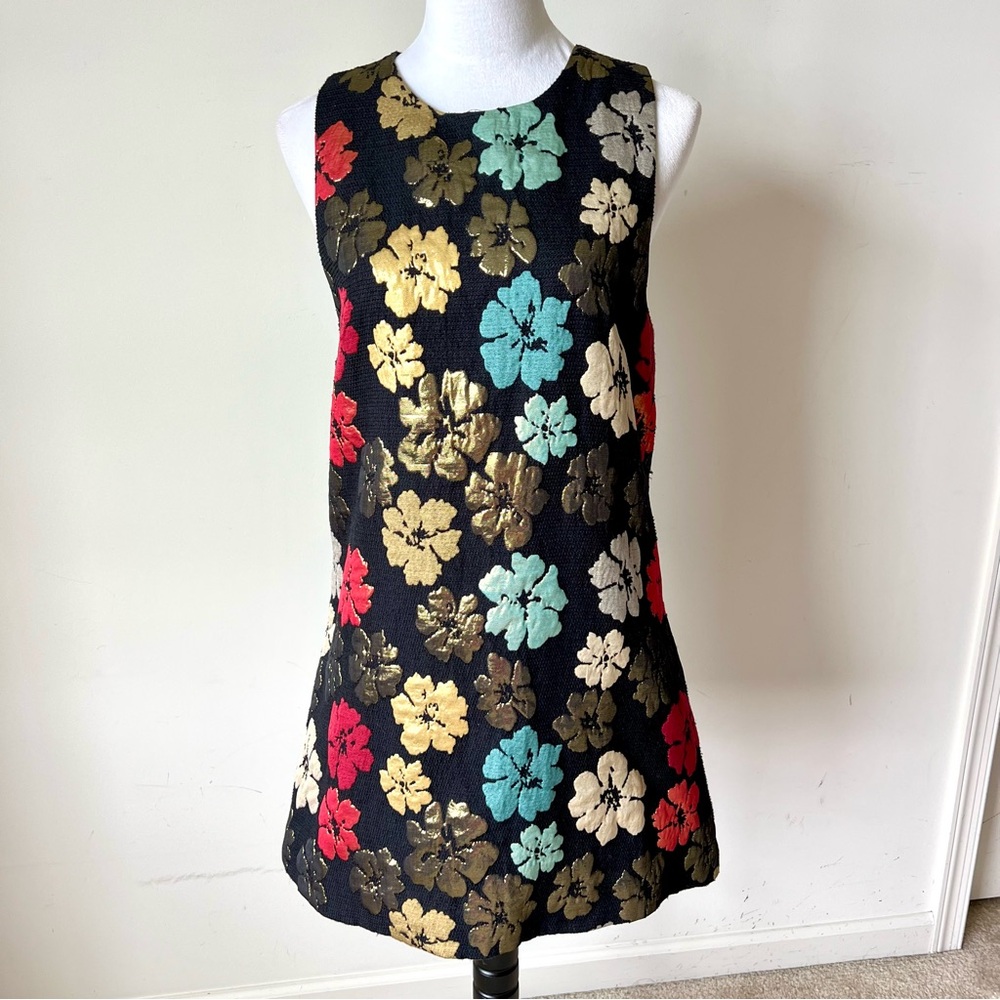 UO Cooperative Magnolia Sleeveless Metallic Floral Shift Dress—SZ. Medium